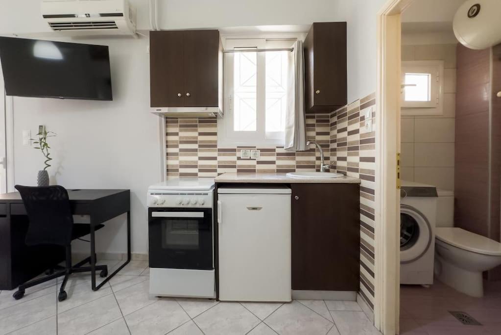 Pagrati Cozy Retreat * Athens
